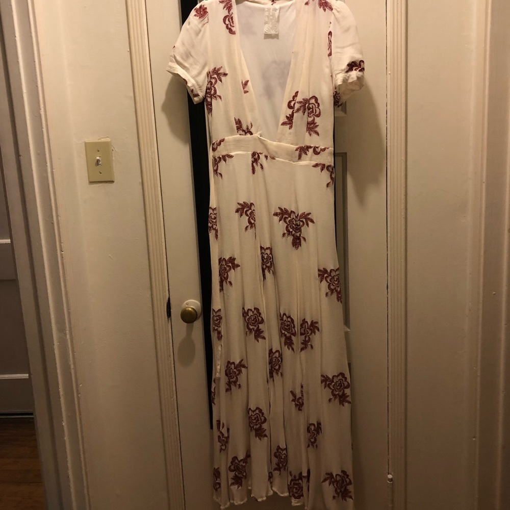 Floral maxi dress with deep neck size small